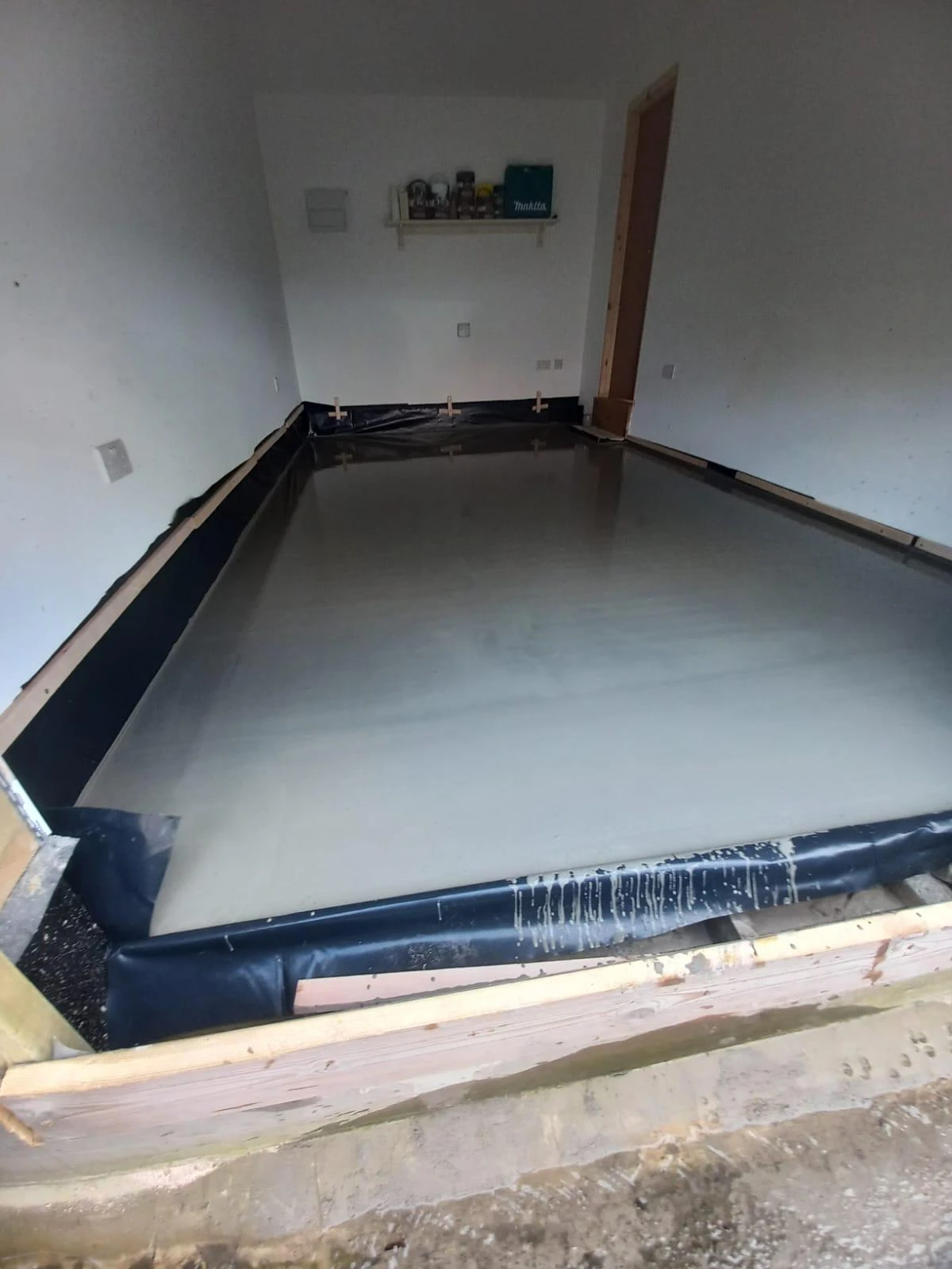 Floor installation project